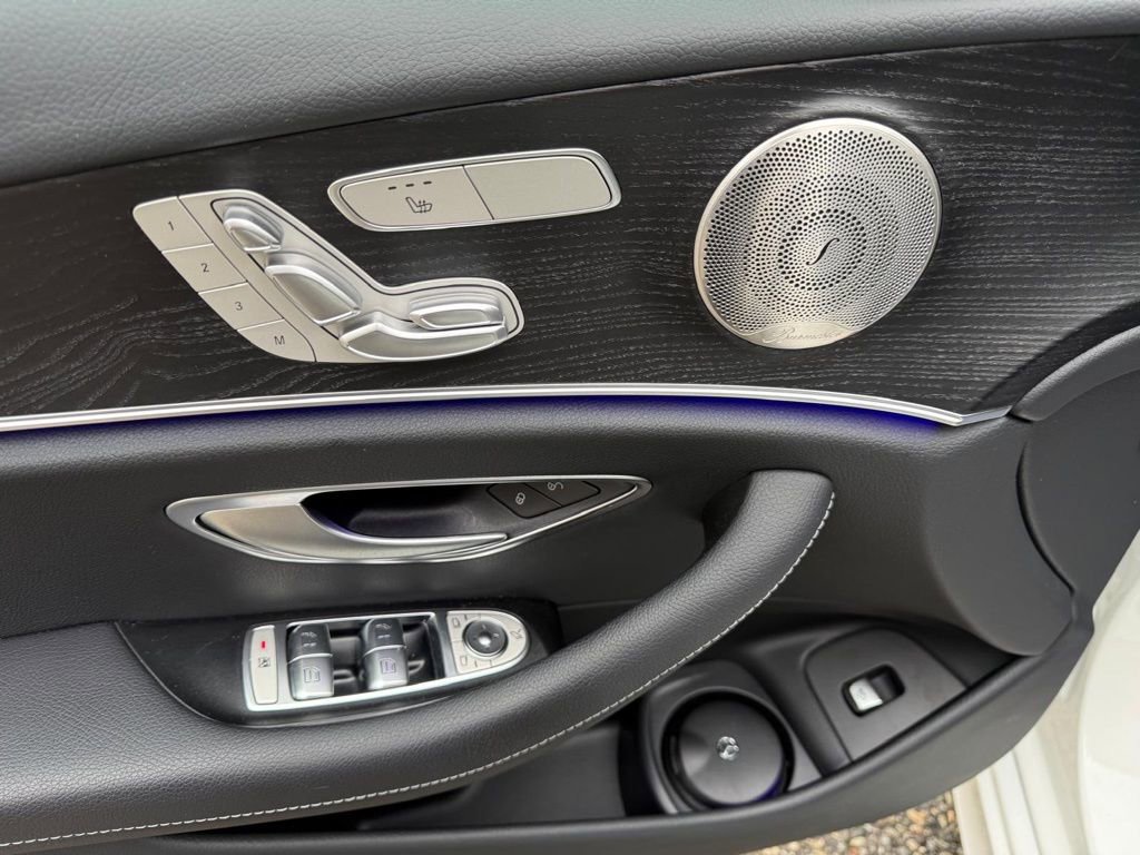 Used 2023 Mercedes-Benz E 350 4MATIC Sedan image 12