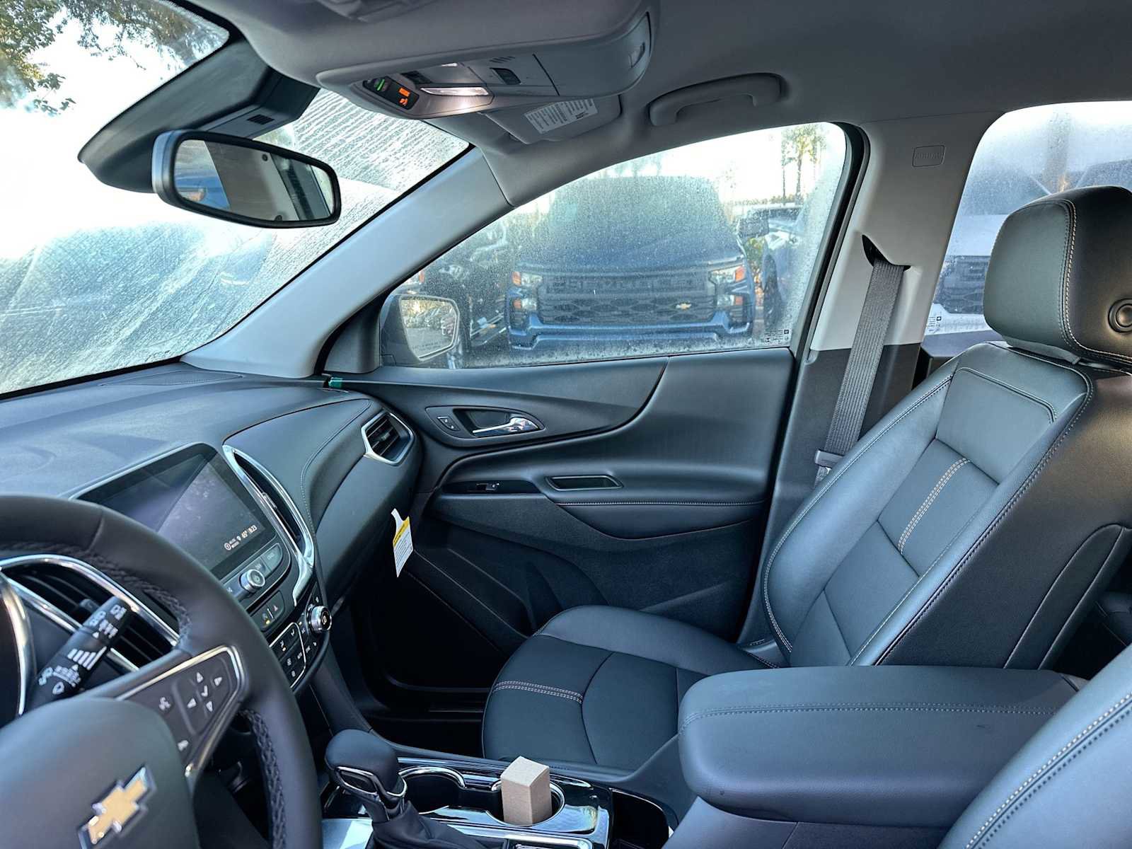 Certified 2024 Chevrolet Equinox Premier FWD image 12