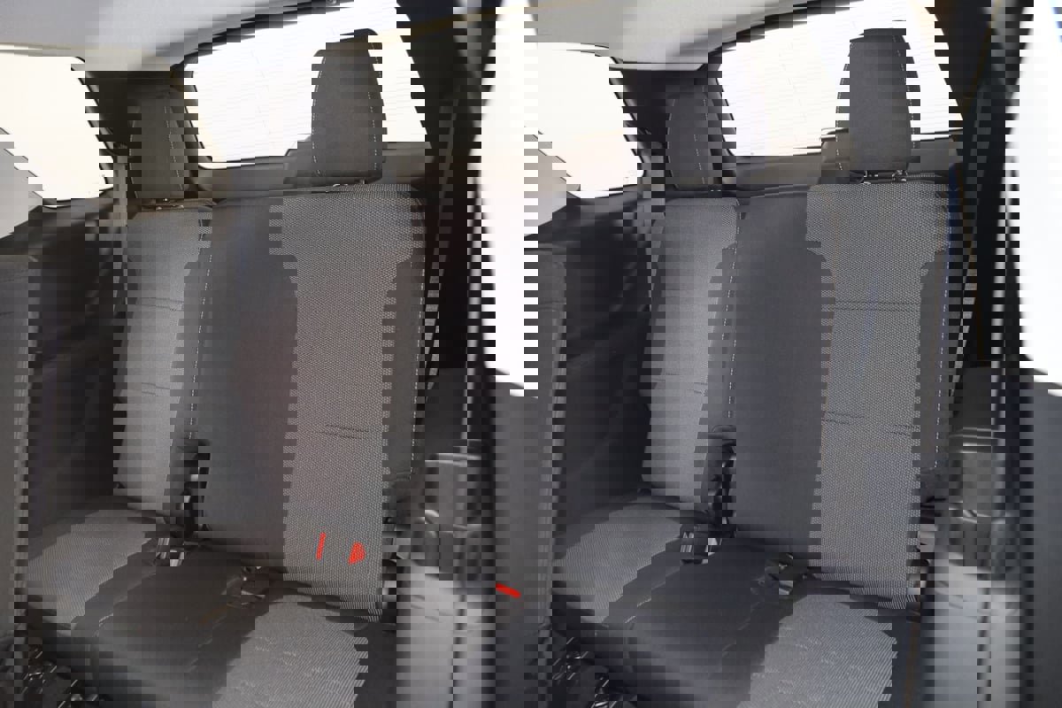 Used 2021 Chevrolet Traverse LS AWD/4WD image 44