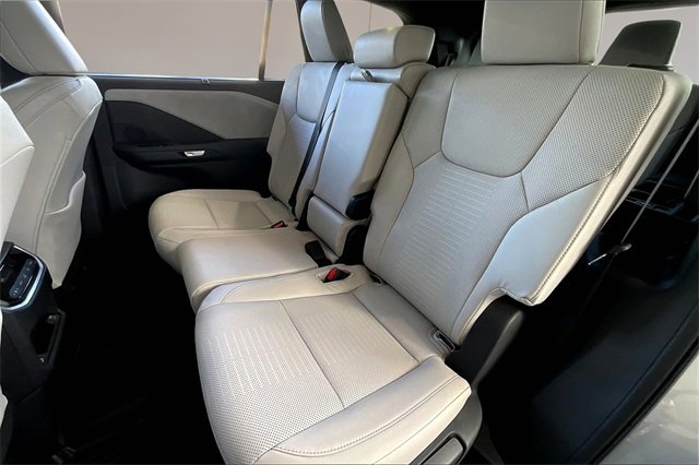 Used 2025 Lexus TX 350 AWD image 19