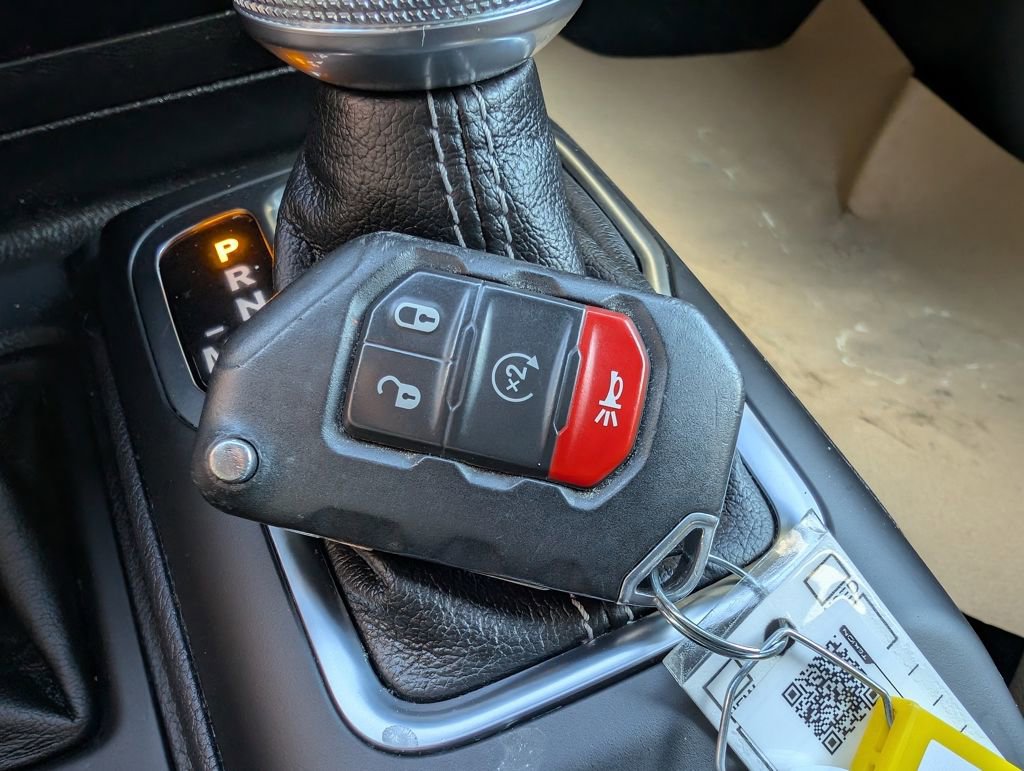 Used 2021 Jeep Wrangler Unlimited Sahara w/ Cold Weather Group image 20