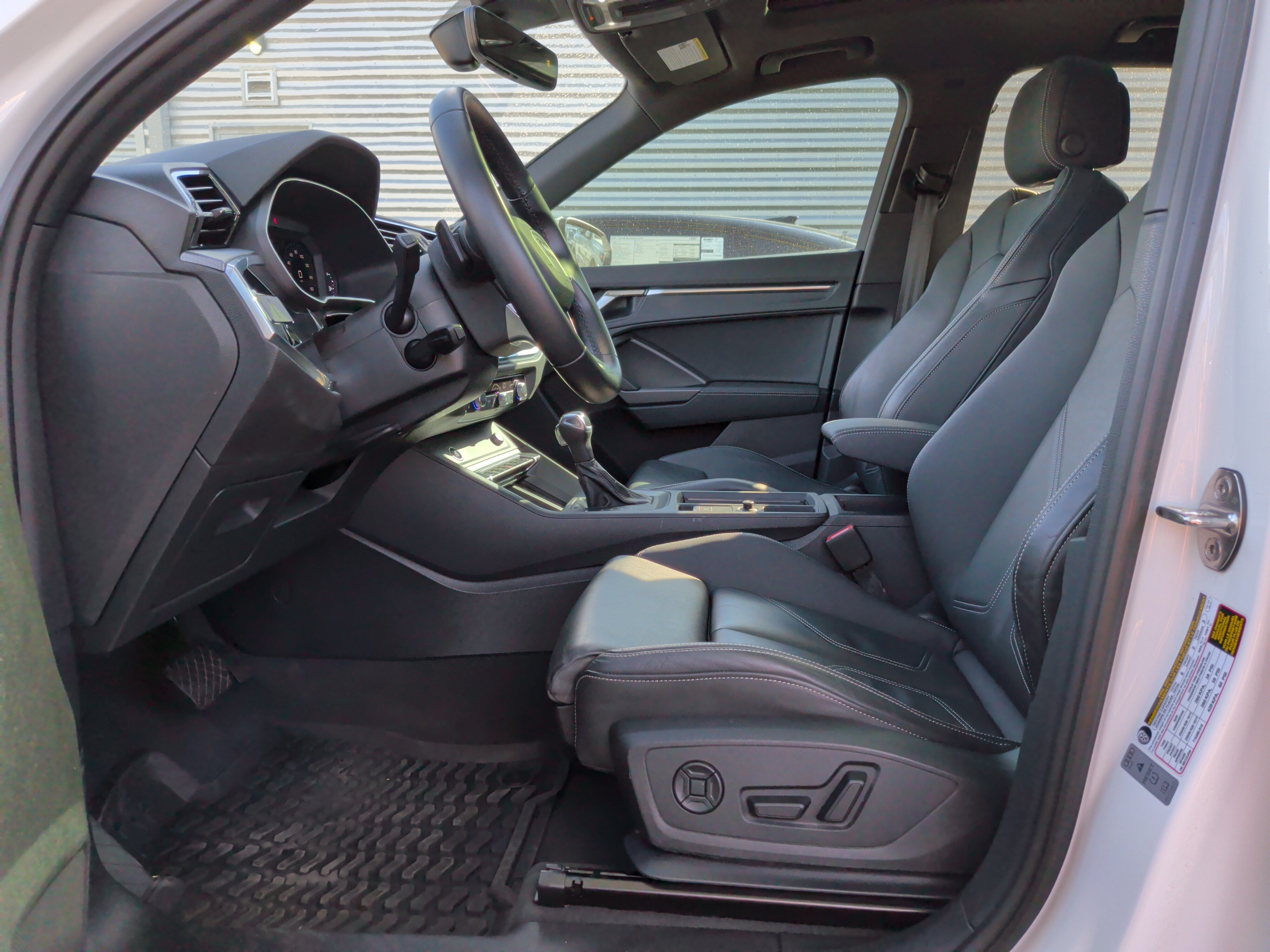 Certified 2024 Audi Q3 2.0T Premium Plus AWD/4WD image 16