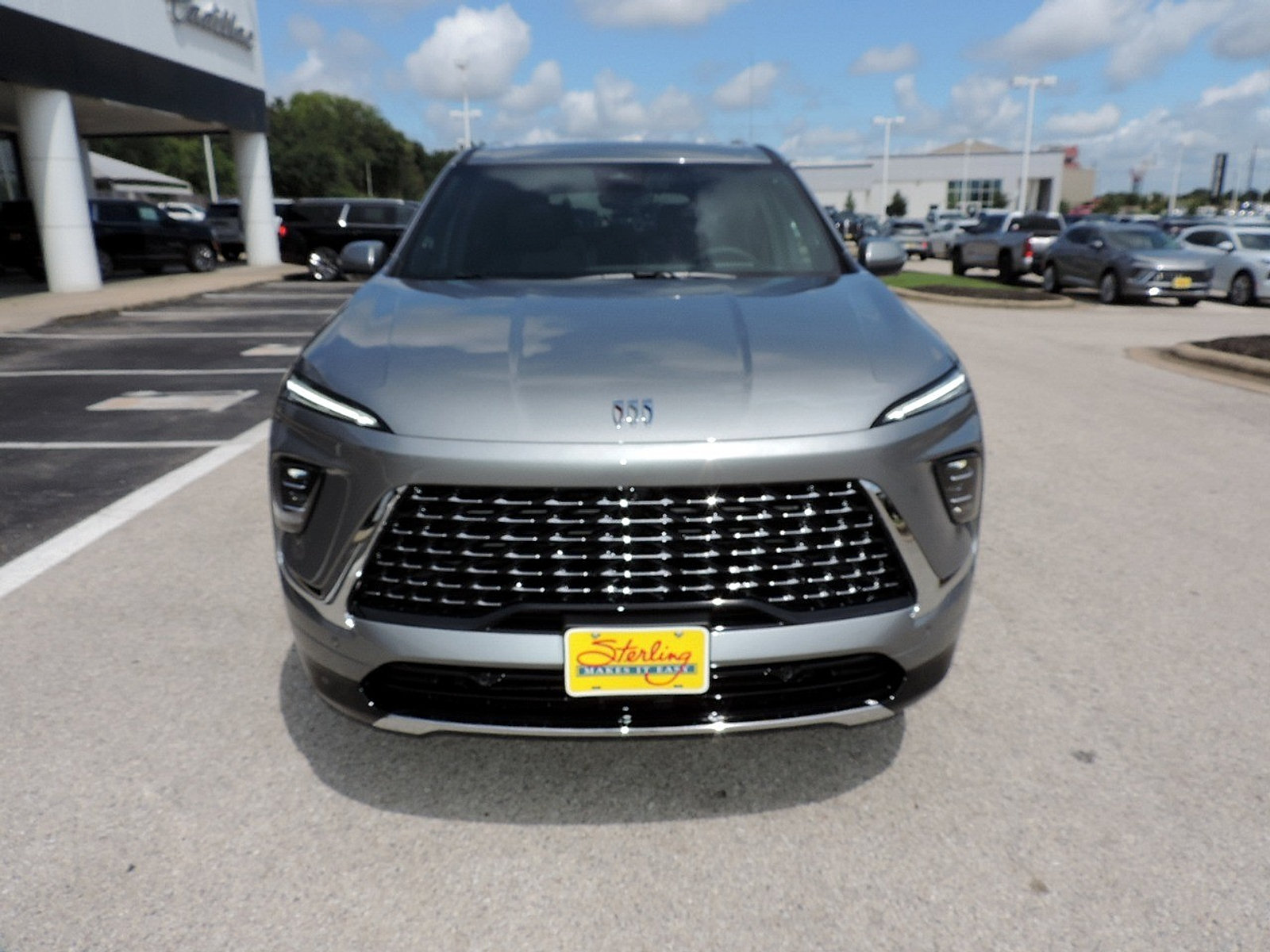 New 2026 Buick Enclave Avenir w/ Super Cruise Package FWD image 2