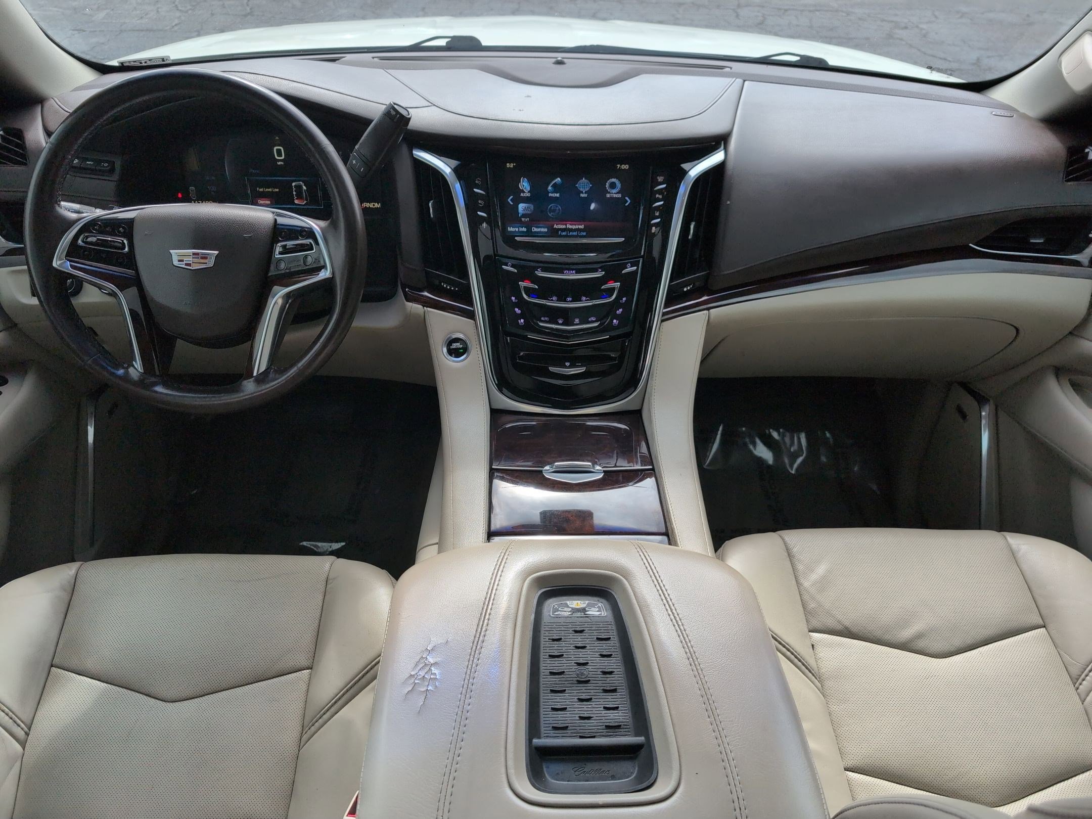 Used 2015 Cadillac Escalade Premium image 26