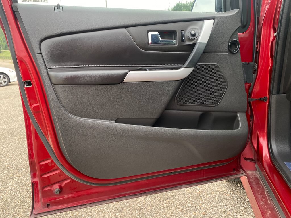 Used 2014 Ford Edge Sport w/ Driver Entry Package AWD/4WD image 11