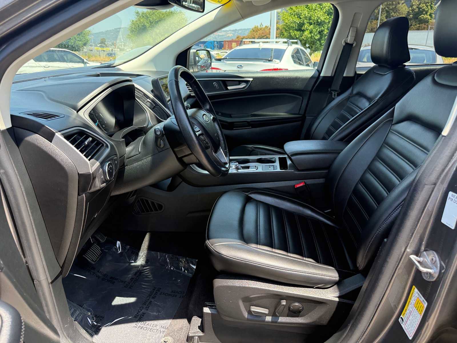 Used 2022 Ford Edge SEL image 17