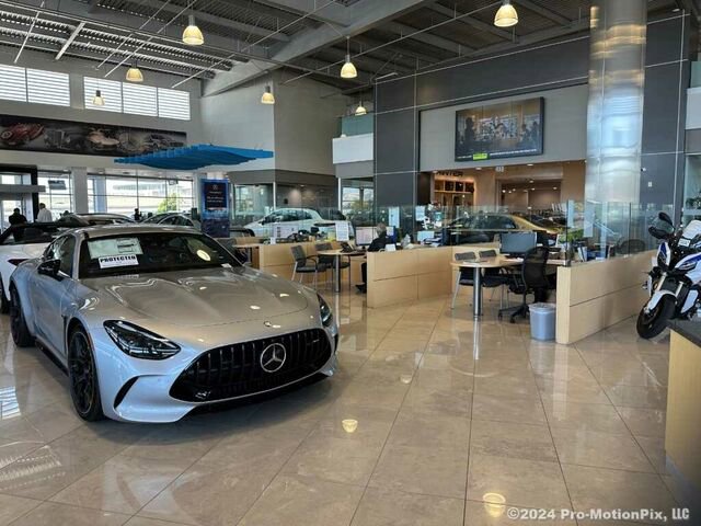 Certified 2025 Mercedes-Benz GLA 250 4MATIC image 7