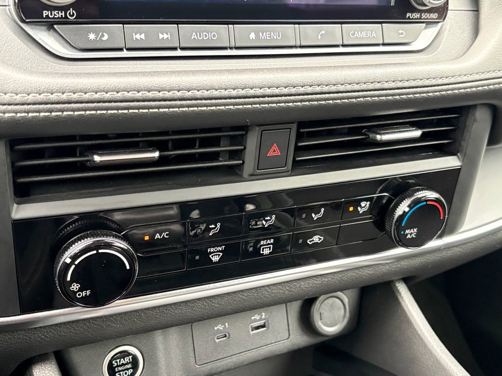 Used 2023 Nissan Rogue S FWD image 27