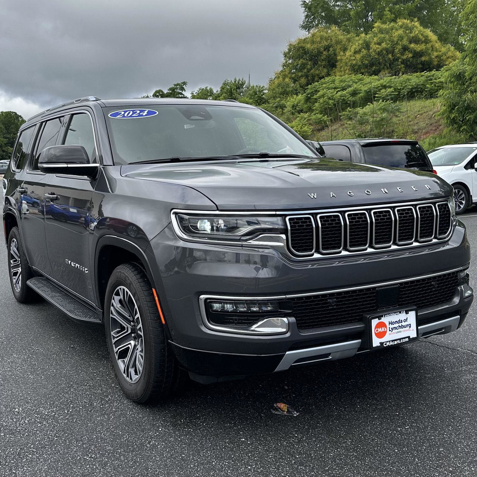 Used 2024 Jeep Wagoneer Series II w/ Flexible Seating Group image 7