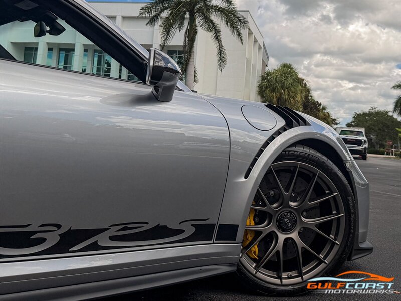 Used 2019 Porsche 911 GT3 RS w/ Weissach Package RWD image 60