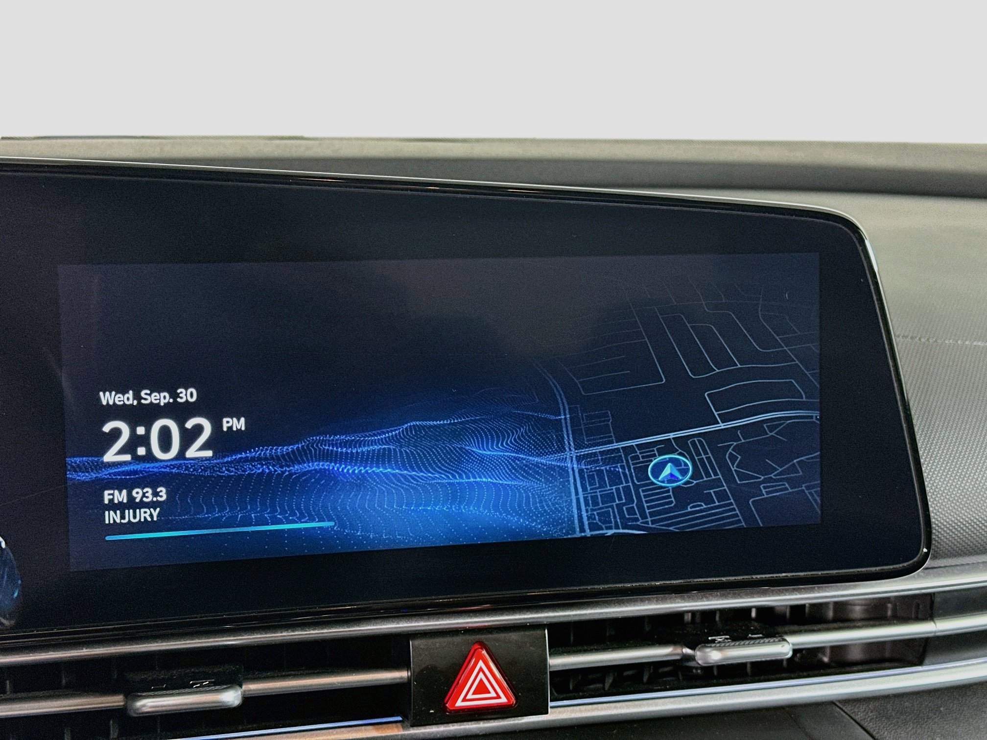 Used 2025 Hyundai Elantra Limited FWD image 21