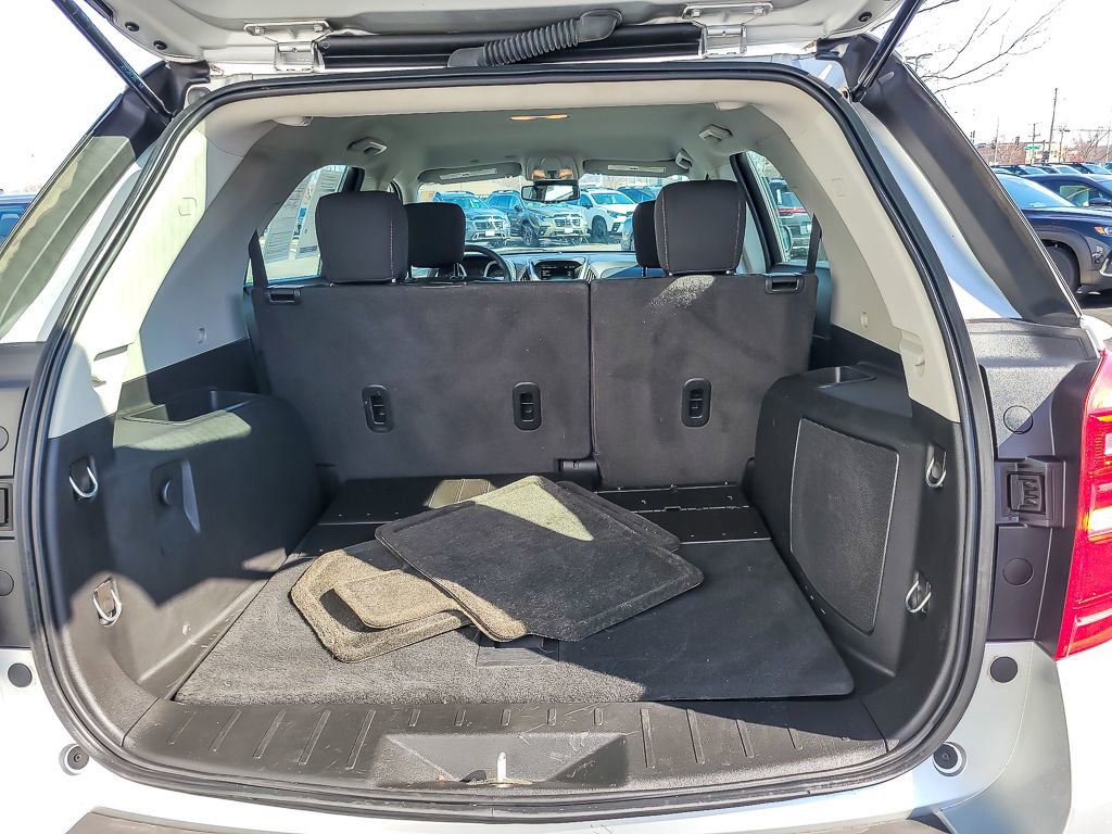 Used 2017 Chevrolet Equinox LS image 16