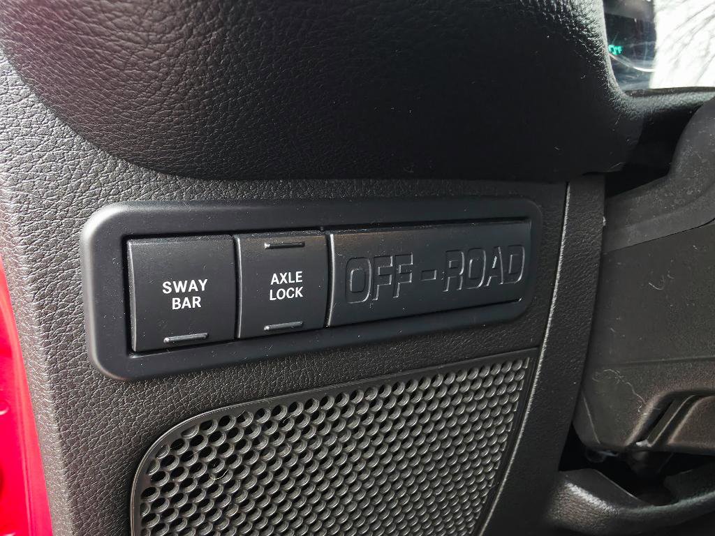 Used 2014 Jeep Wrangler Rubicon w/ Power Convenience Group image 18