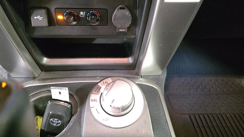 Used 2022 Toyota 4Runner Limited image 28