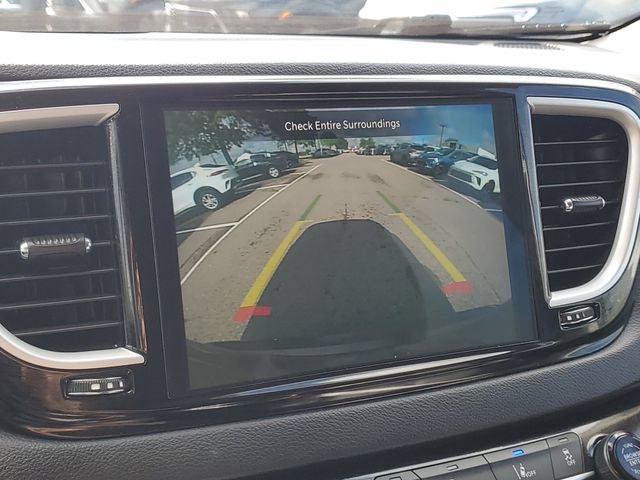 Used 2023 Chrysler Pacifica Touring-L FWD image 19