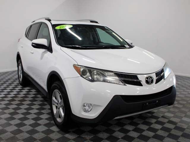 Used 2013 Toyota RAV4 XLE AWD/4WD image 8