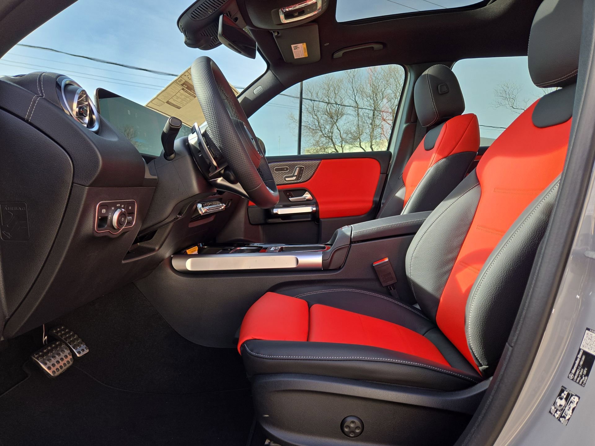 New 2026 Mercedes-Benz GLB 35 AMG 4MATIC image 16