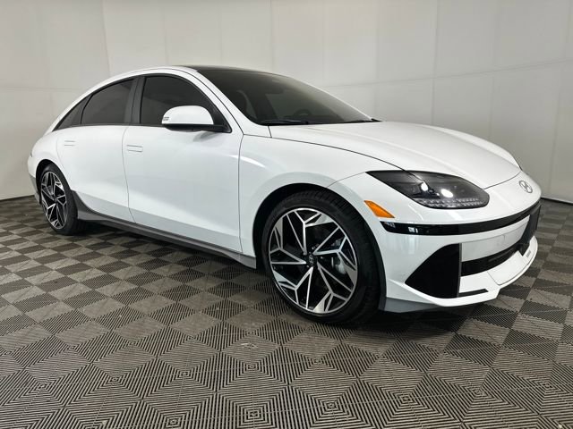 Used 2023 Hyundai Ioniq 6 SEL image 2