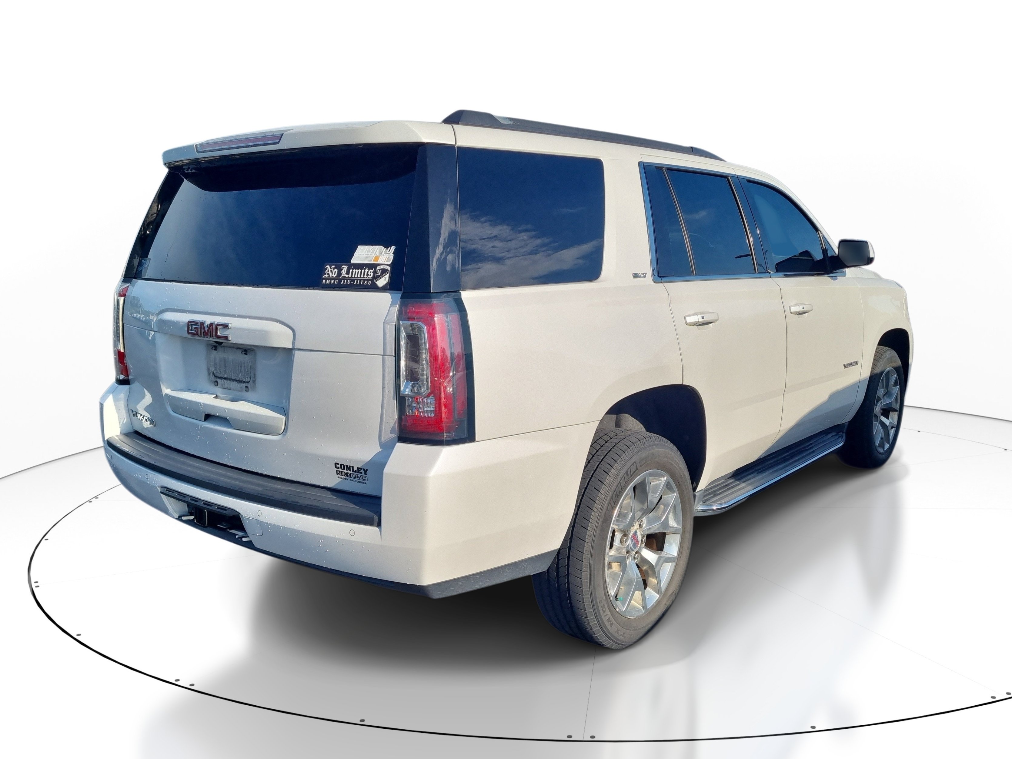 Used 2020 GMC Yukon SLT w/ Open Road Package RWD image 9