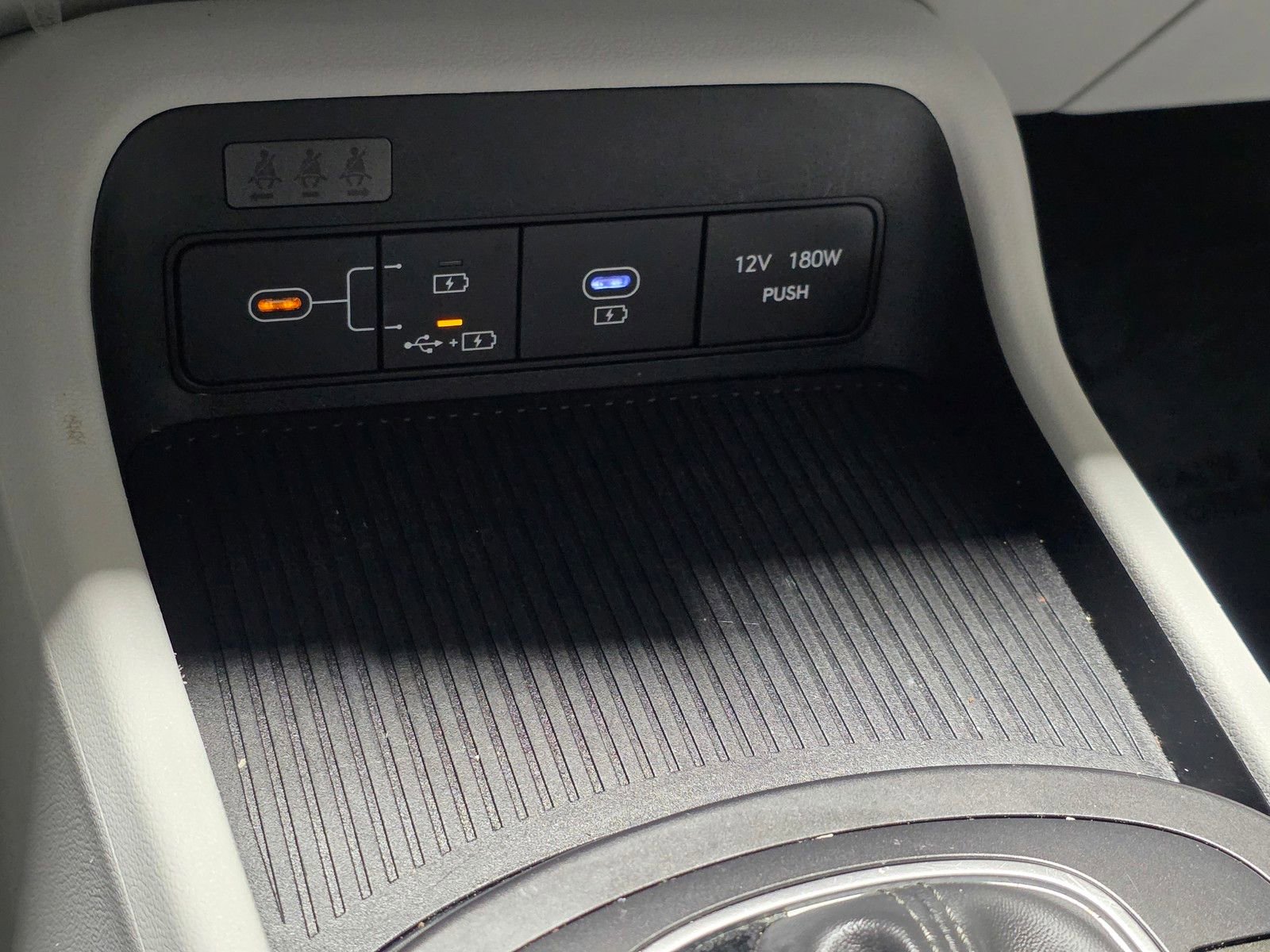 Certified 2024 Hyundai Kona SEL image 28