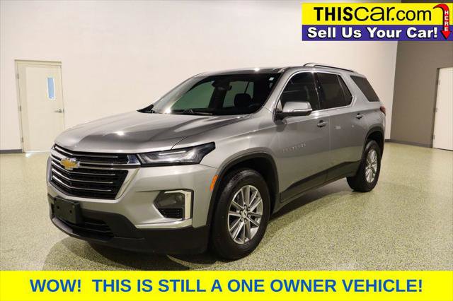 Used 2023 Chevrolet Traverse LT image 3