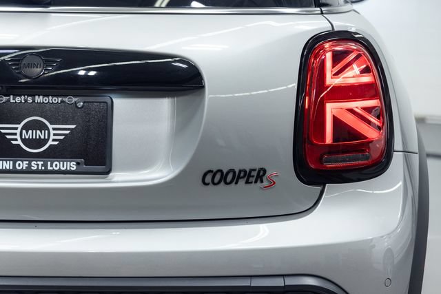 Certified 2024 MINI Cooper S FWD image 8