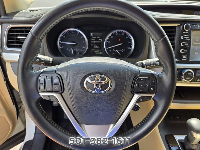 Used 2019 Toyota Highlander Limited Platinum FWD image 34
