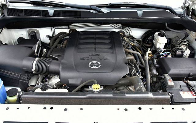 Used 2017 Toyota Tundra Platinum image 33