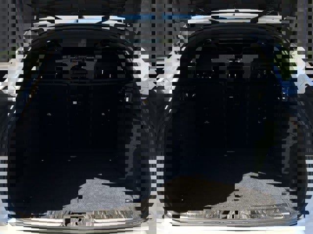 Used 2025 Jaguar F-PACE R-Dynamic S image 18