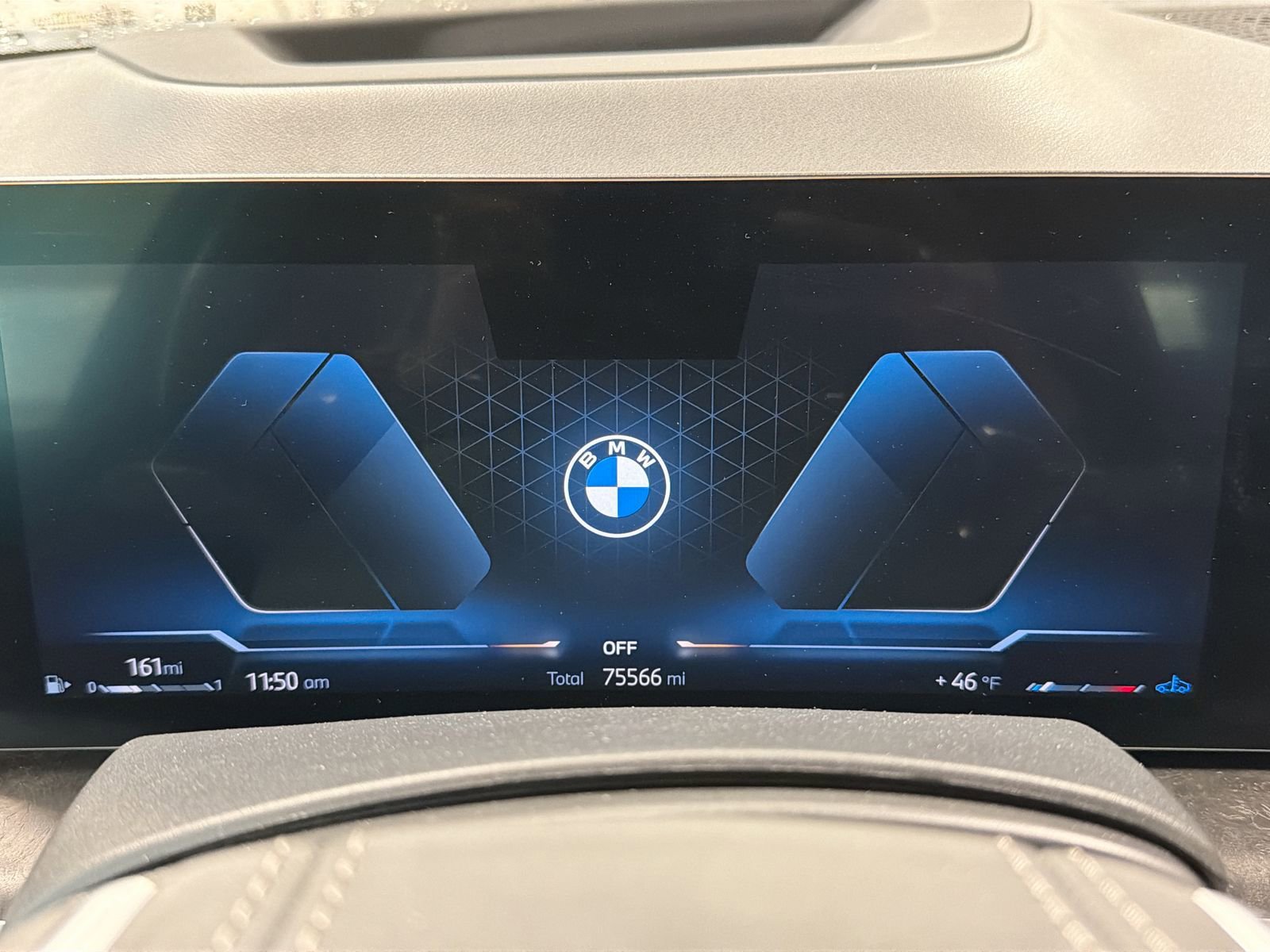 Used 2023 BMW X7 xDrive40i w/ Premium Package AWD/4WD image 39