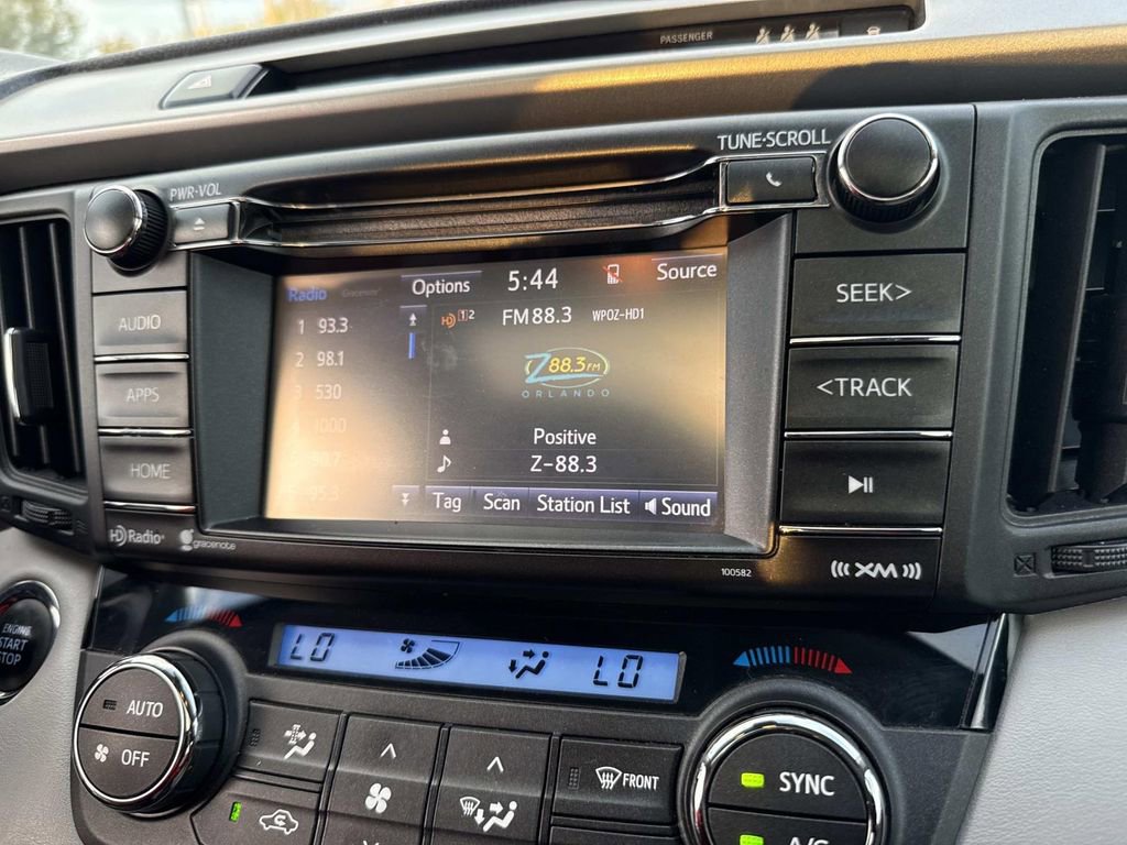 Used 2018 Toyota RAV4 XLE image 32