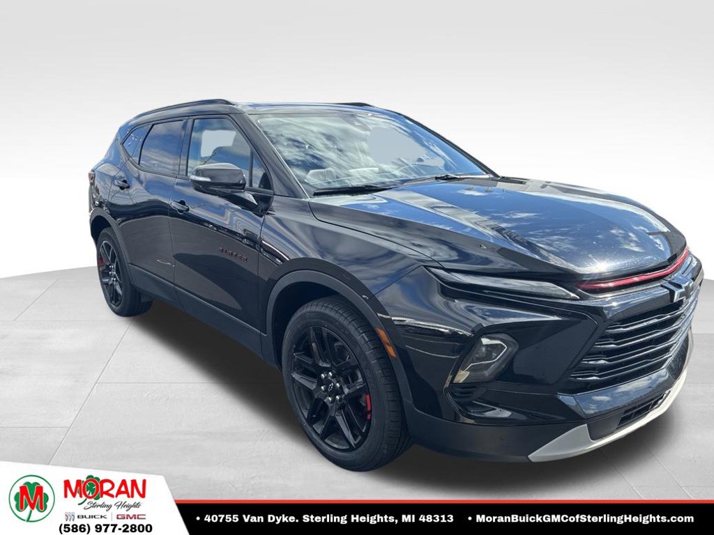 Certified 2024 Chevrolet Blazer LT w/ Sound & Technology Package FWD image 3