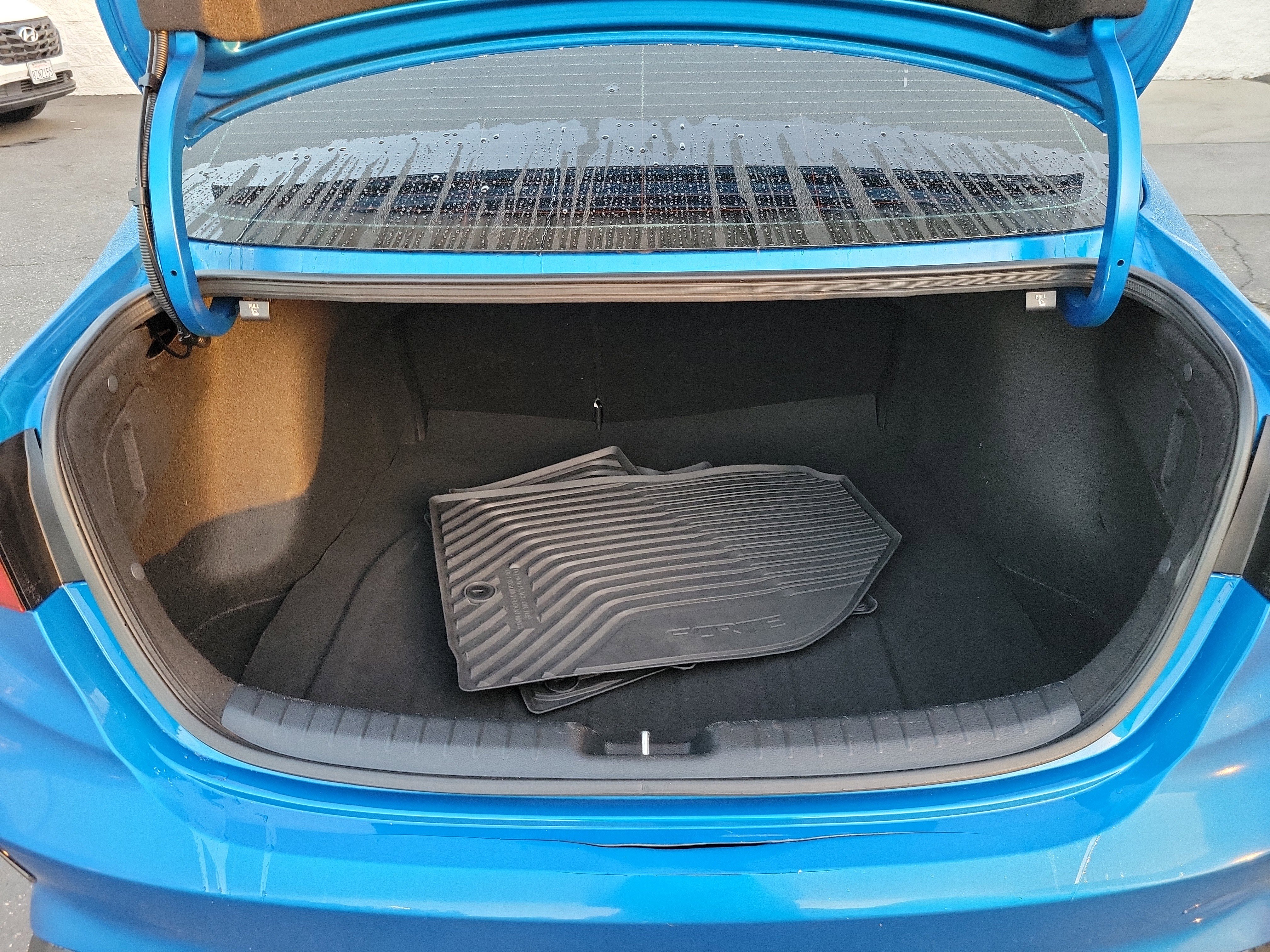 Used 2023 Kia Forte GT-Line w/ GT-Line Premium Package image 23