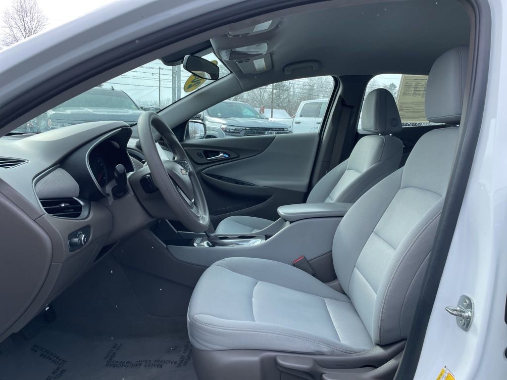 Used 2020 Chevrolet Malibu LS image 4