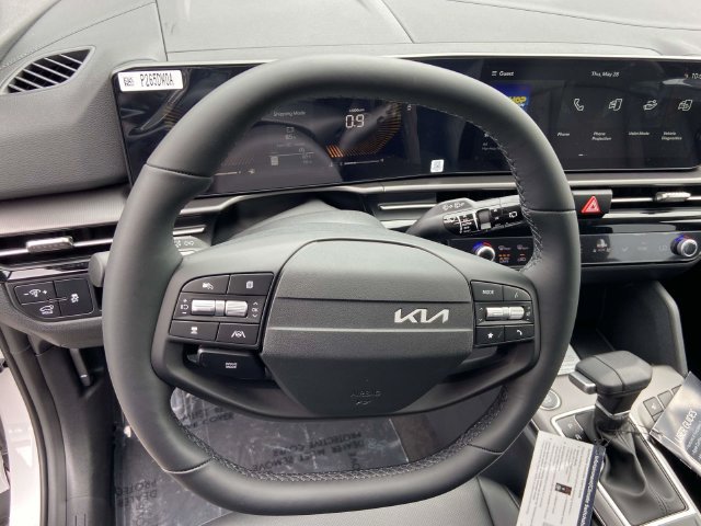 New 2026 Kia Sportage EX FWD image 13