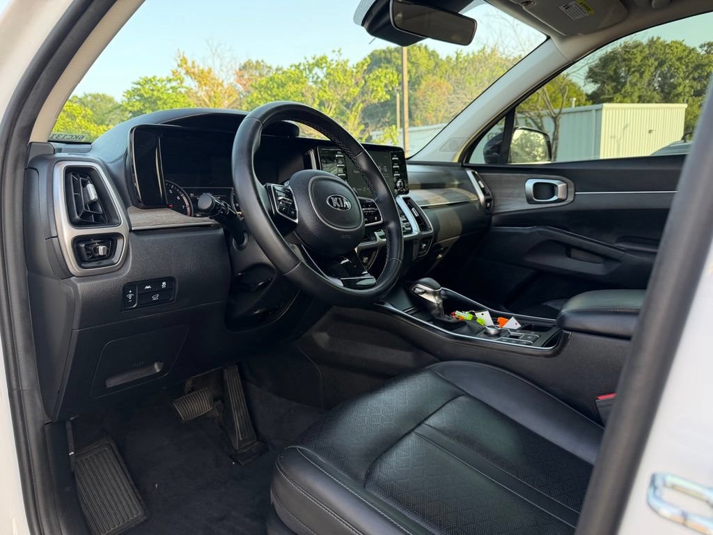 Used 2021 Kia Sorento EX w/ Panoramic Sunroof Package AWD/4WD image 10