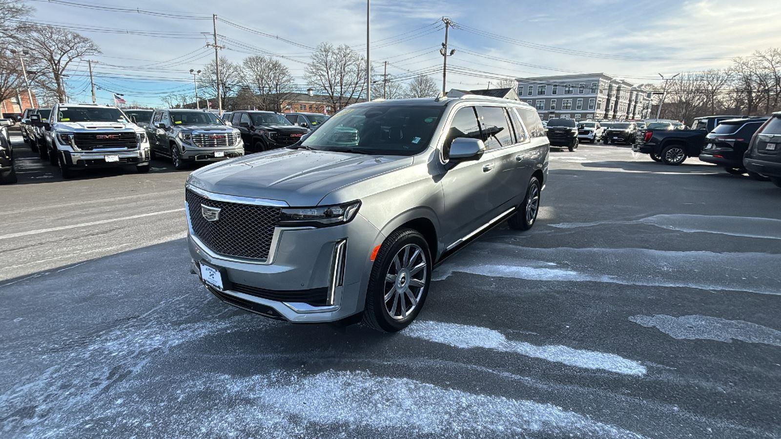 Certified 2024 Cadillac Escalade ESV Premium Luxury Platinum w/ Heavy-Duty Trailer Package image 3