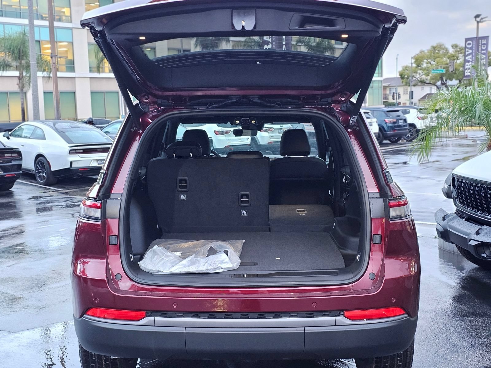 New 2026 Jeep Grand Cherokee Altitude RWD image 7