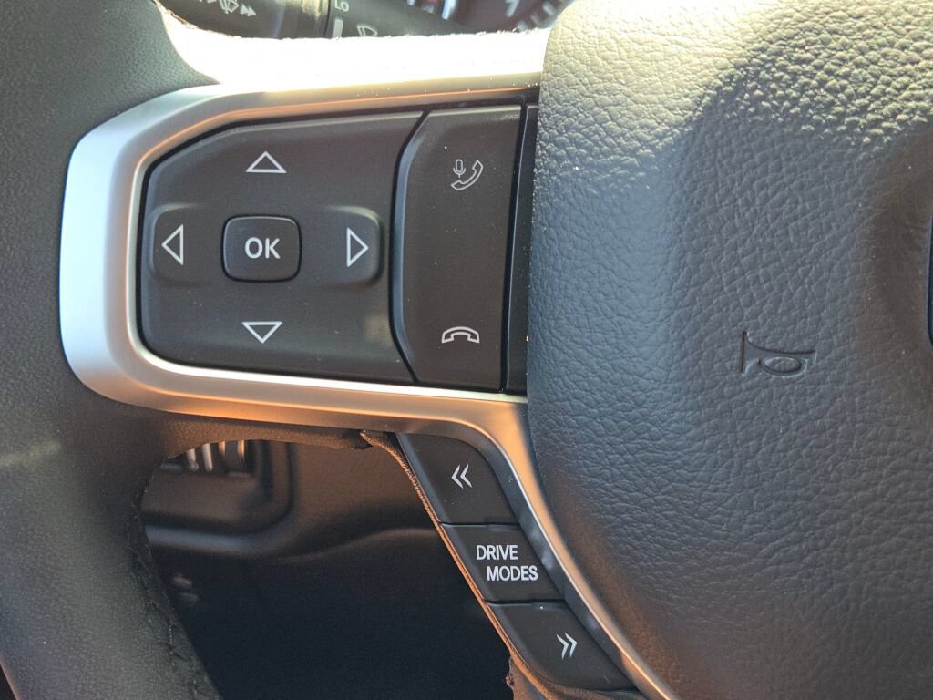 Used 2025 RAM 1500 Big Horn AWD/4WD image 33