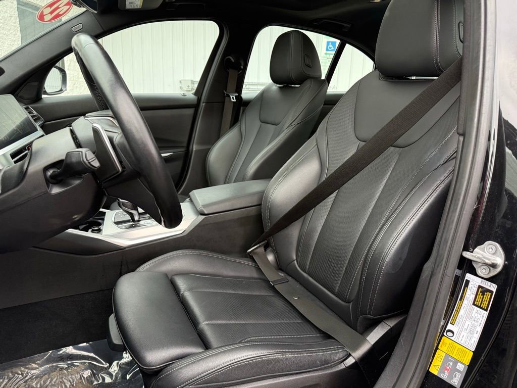 Used 2022 BMW 330e xDrive image 7