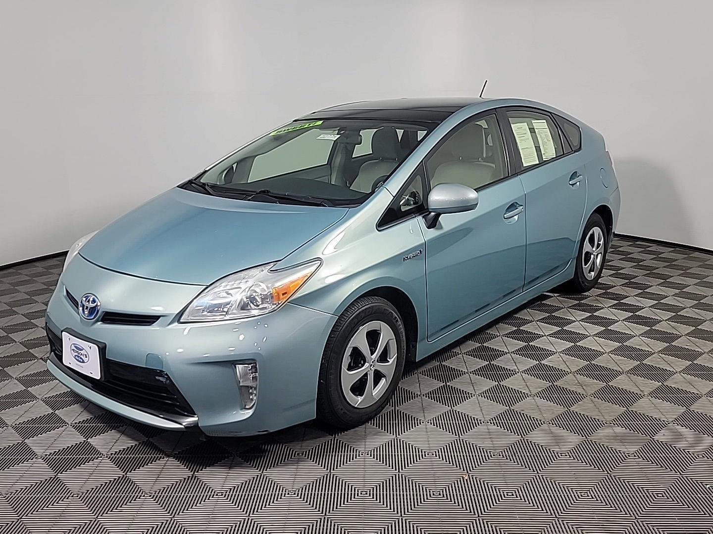 Used 2013 Toyota Prius Three image 12