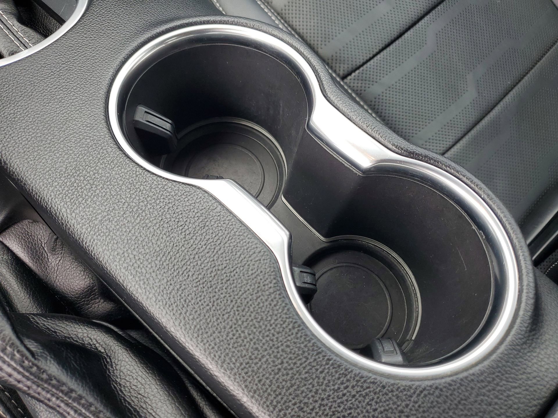 Used 2019 Ford Mustang GT Premium w/ Equipment Group 401A image 31