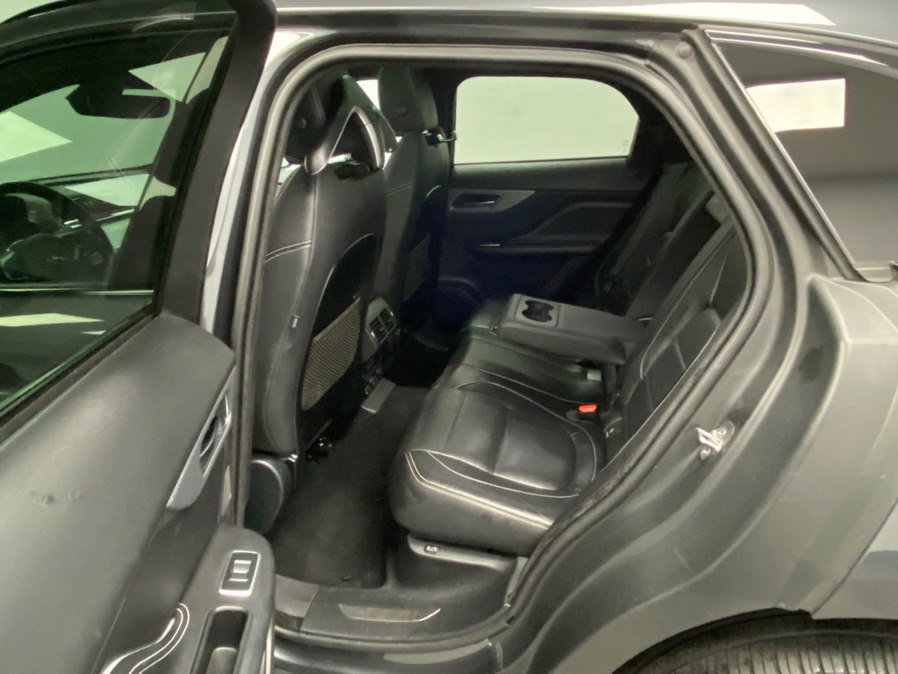 Used 2019 Jaguar F-PACE S image 38