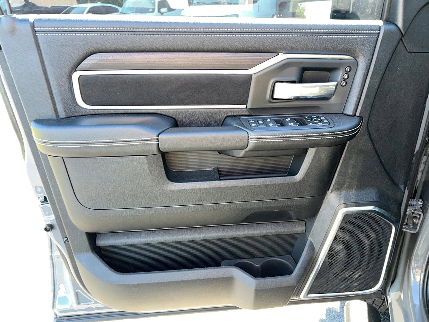 Used 2026 RAM 3500 Laramie w/ Night Edition AWD/4WD image 14