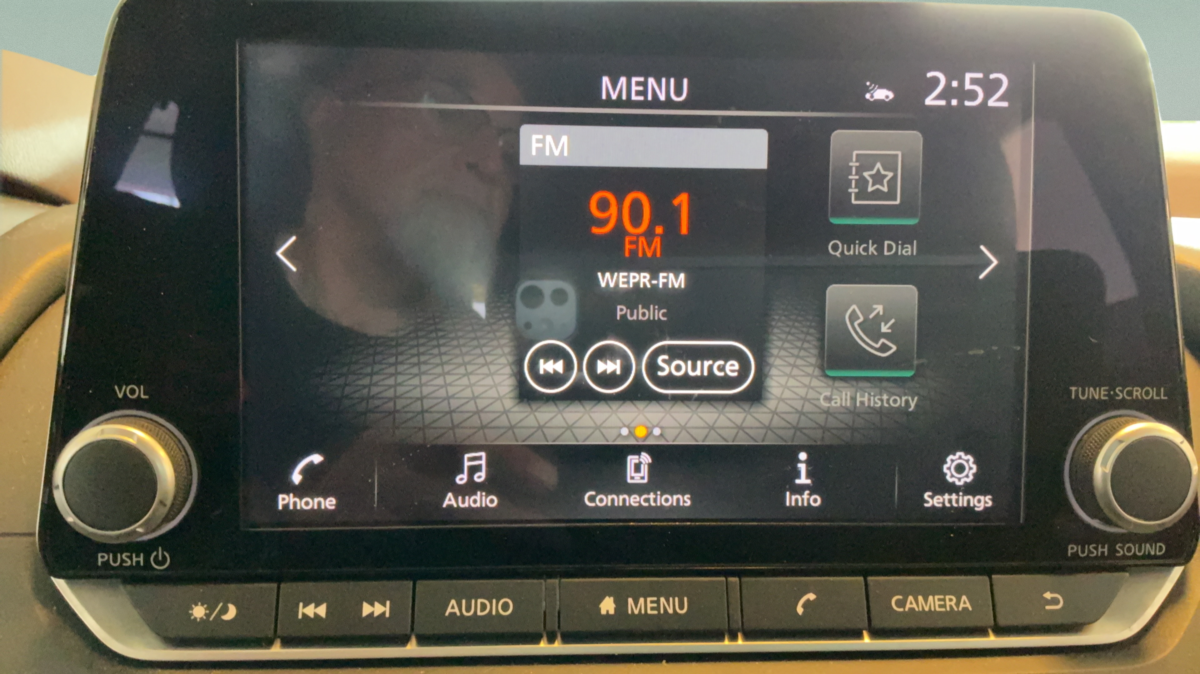 Used 2023 Nissan Rogue SV w/ SV Premium B Package FWD image 8