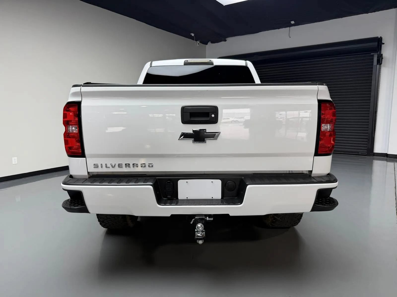 Used 2018 Chevrolet Silverado 1500 Custom w/ Custom Value Package RWD image 5
