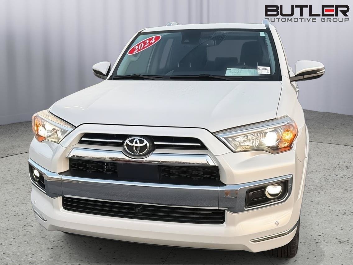 Certified 2024 Toyota 4Runner Limited AWD/4WD image 9