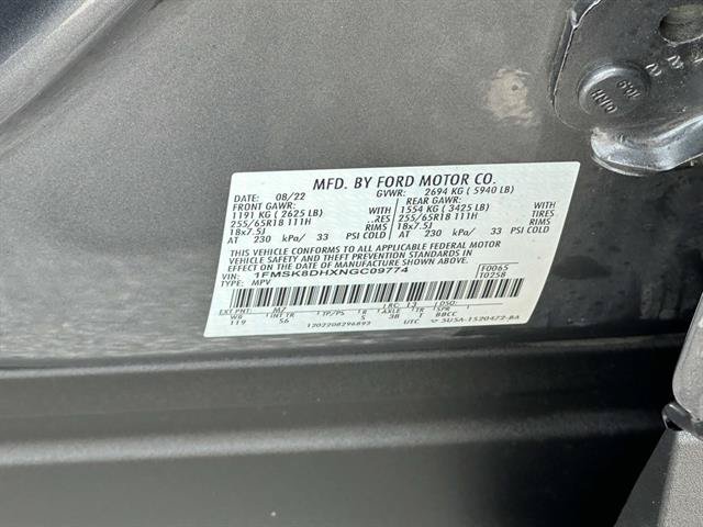 Used 2022 Ford Explorer XLT w/ Equipment Group 202A AWD/4WD image 14