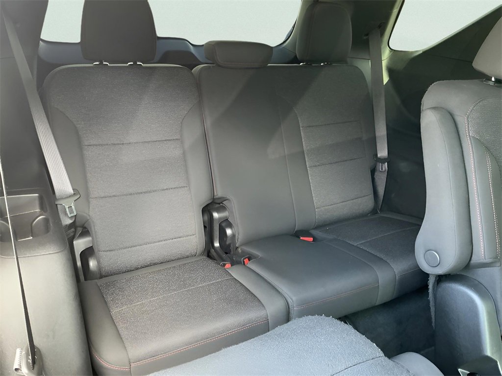 Used 2024 Chevrolet Traverse Z71 w/ Enhanced Driving Package image 31