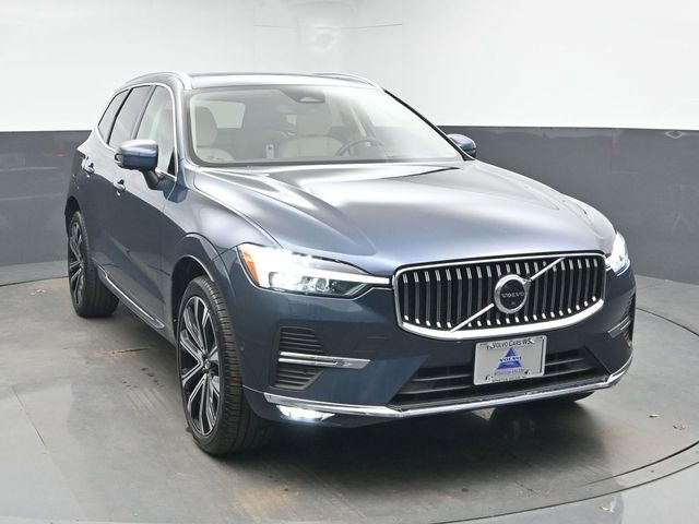 Used 2023 Volvo XC60 B5 Ultimate w/ Climate Package image 2